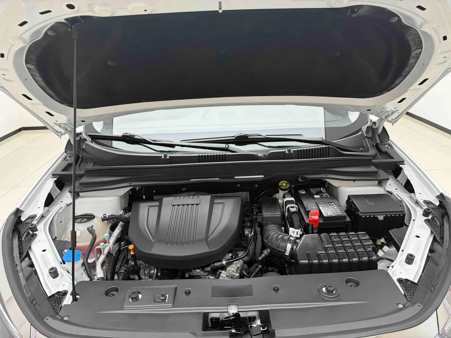 Jetour X90 PLUS 2025 1.6TD DCT Luxury