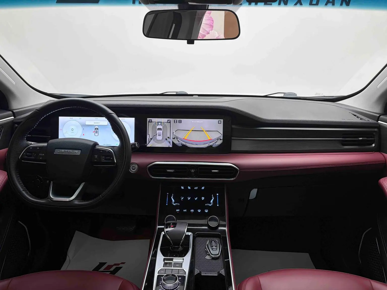Jetour X90 PLUS 2025 1.6TD DCT Luxury