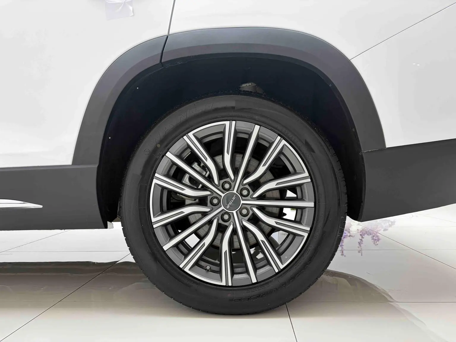 Jetour X90 PLUS 2025 1.6TD DCT Luxury