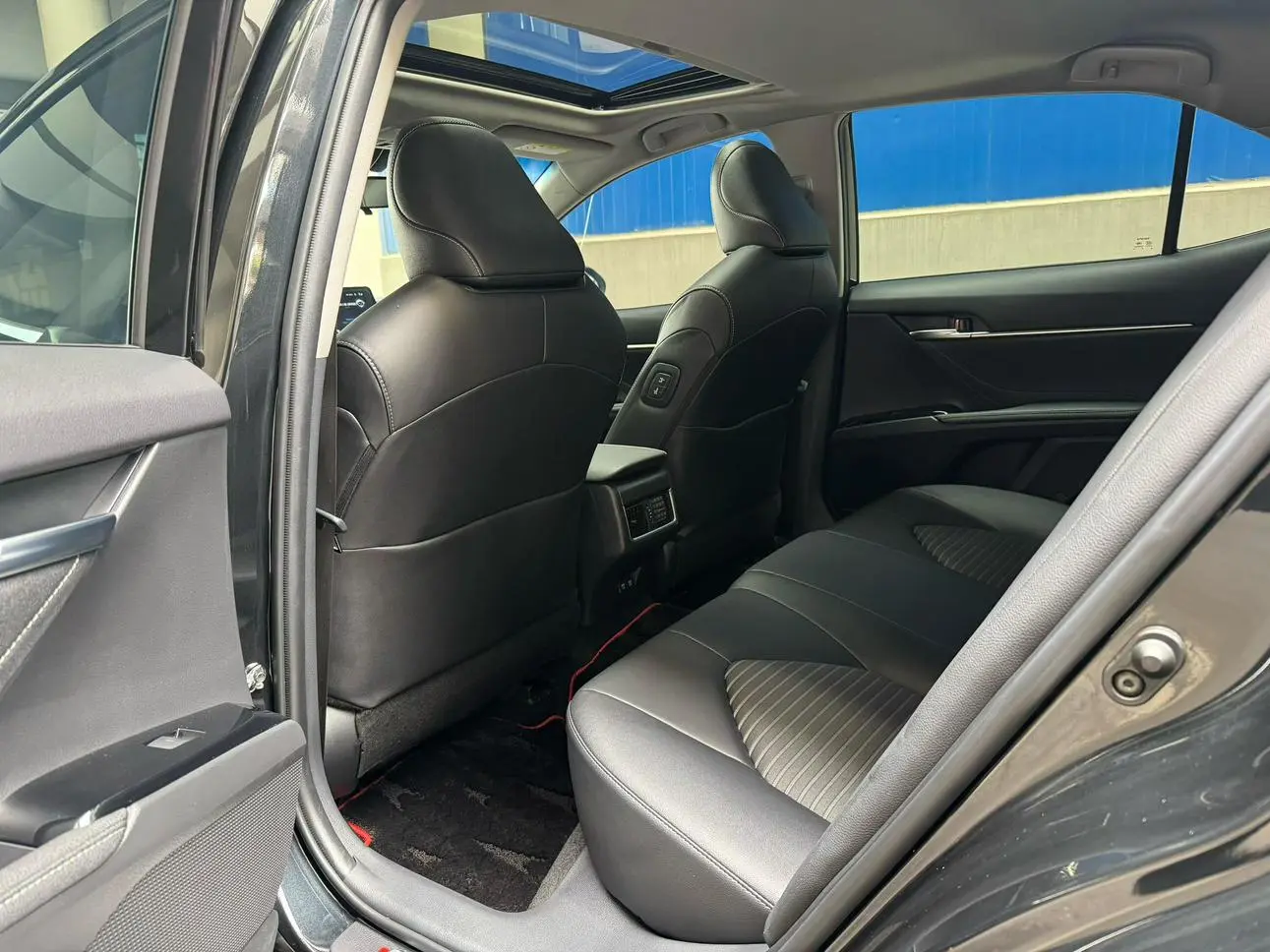 Toyota Camry 2022 2.0S