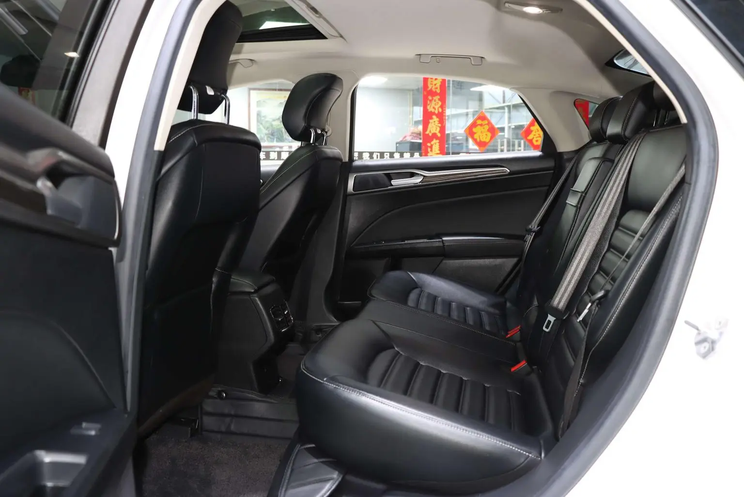 Ford Mondeo 2020 EcoBoost 180 Fashion