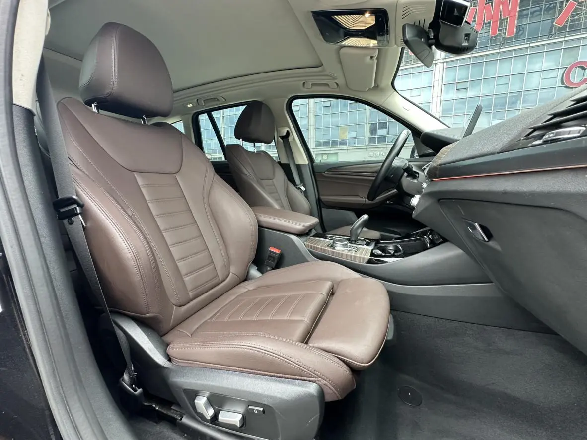 BMW X3 2020 xDrive28i Luxury Package