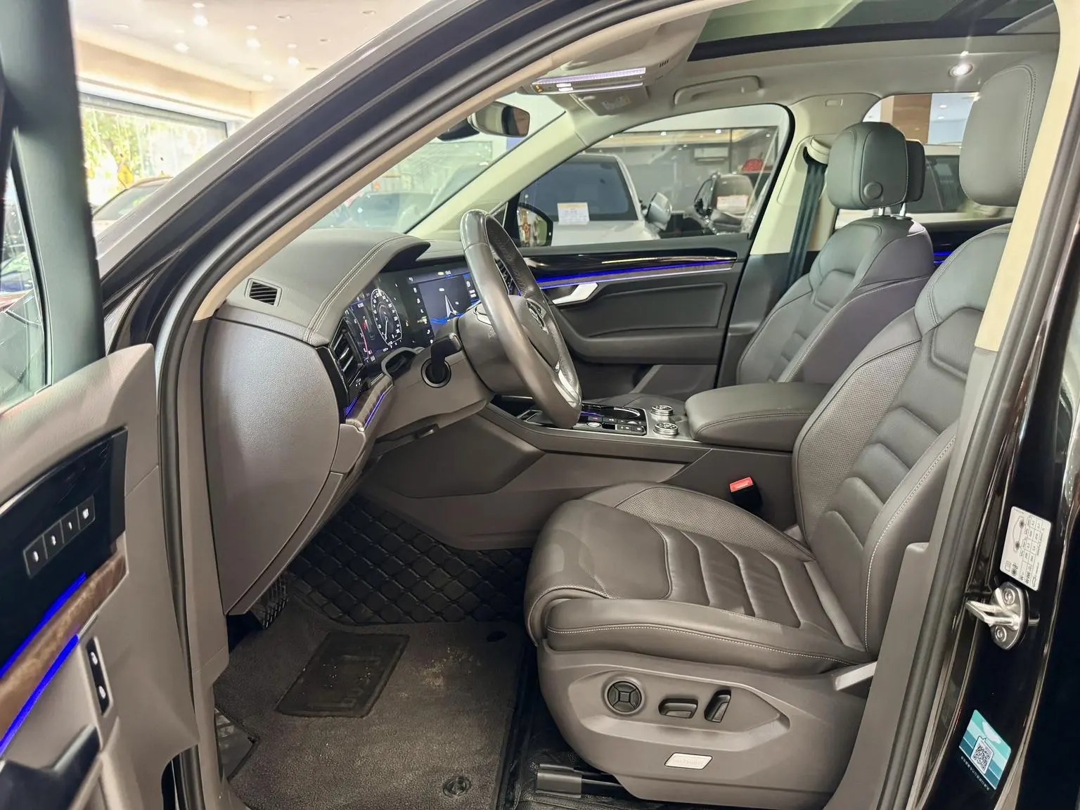 Volkswagen Touareg 2020 3.0TSI Sharp
