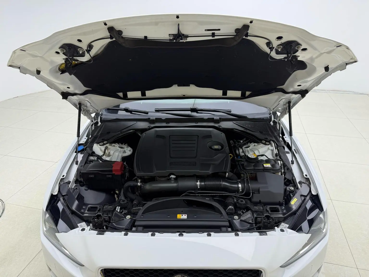 Jaguar XEL 2018 2.0T 200PS Premium Plus