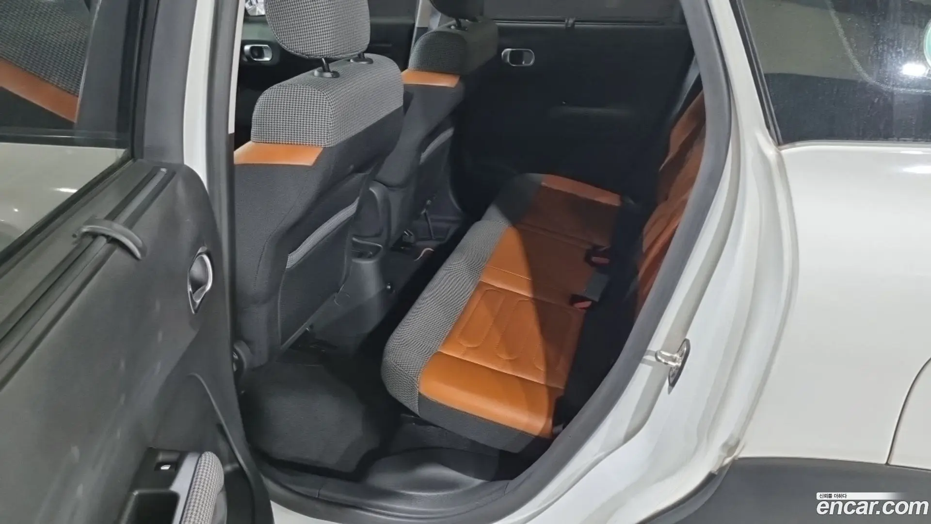 Citron / DS C3 Aircross 1.5 BlueHDi Shine Pack
