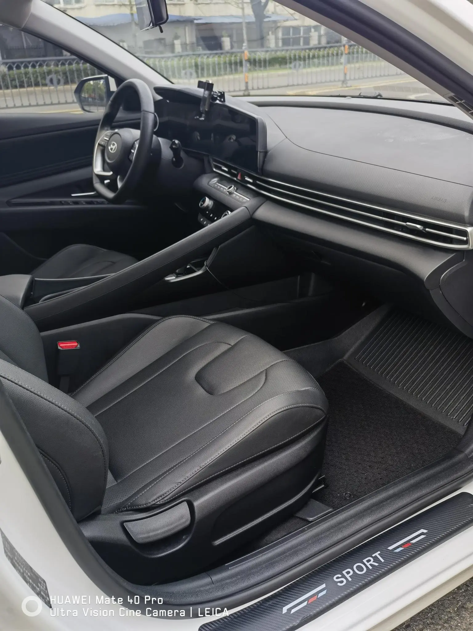 Hyundai 2023 1.5L CVT LUX Premium