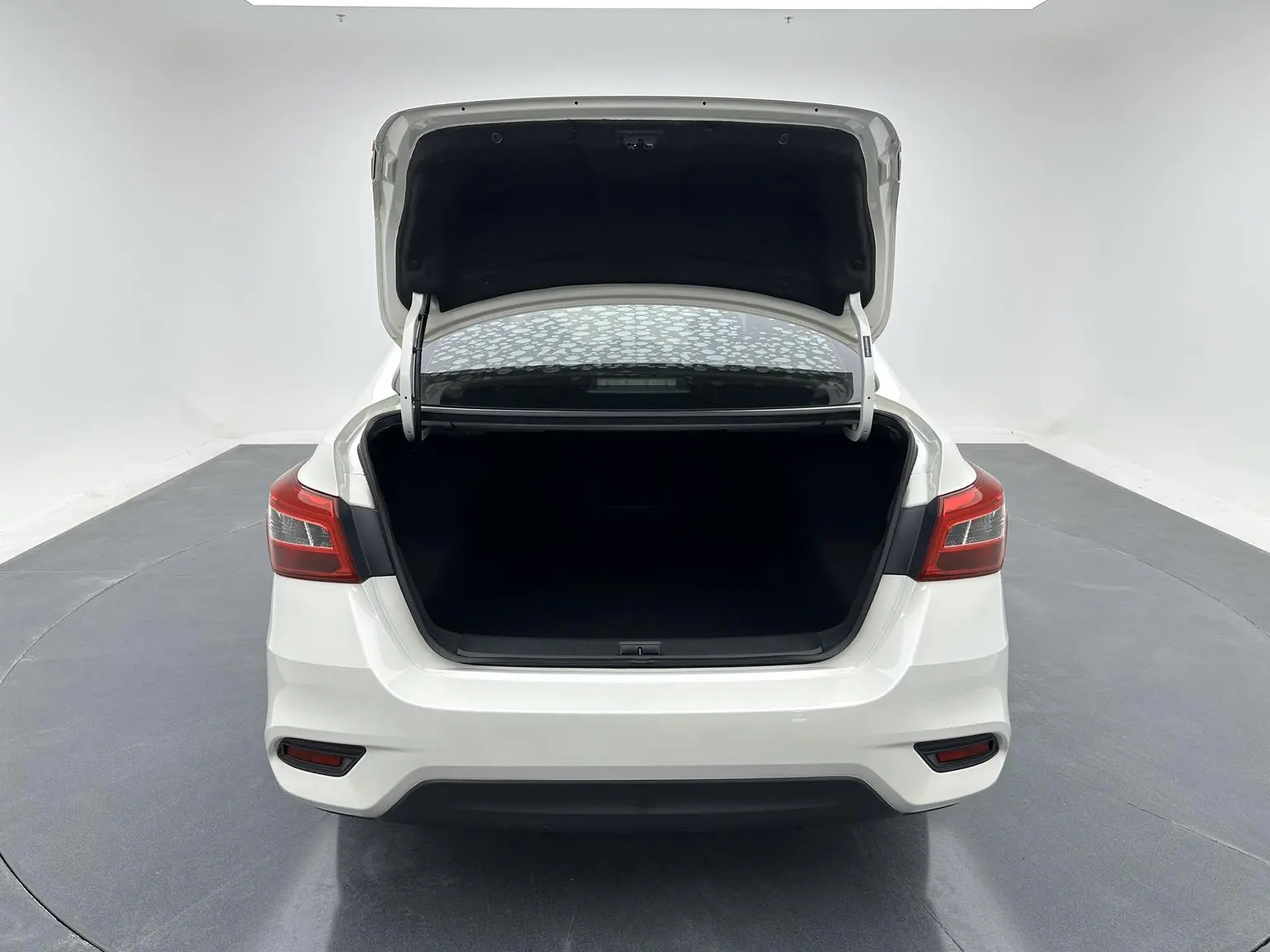 Nissan Sylphy 2024 Classic 1.6L XL CVT Luxury