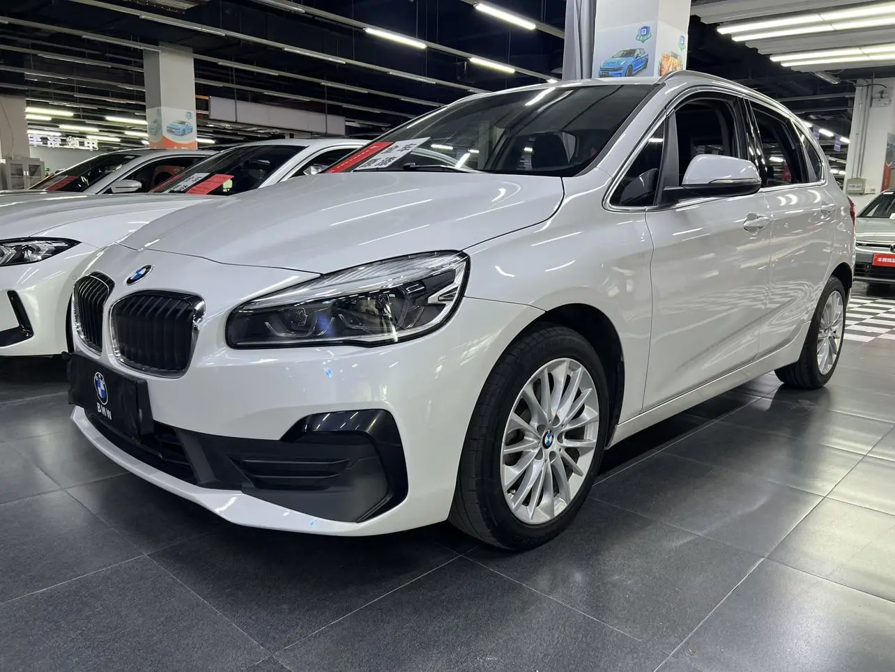 BMW 2 Series Wagon 2019 218i Leading
