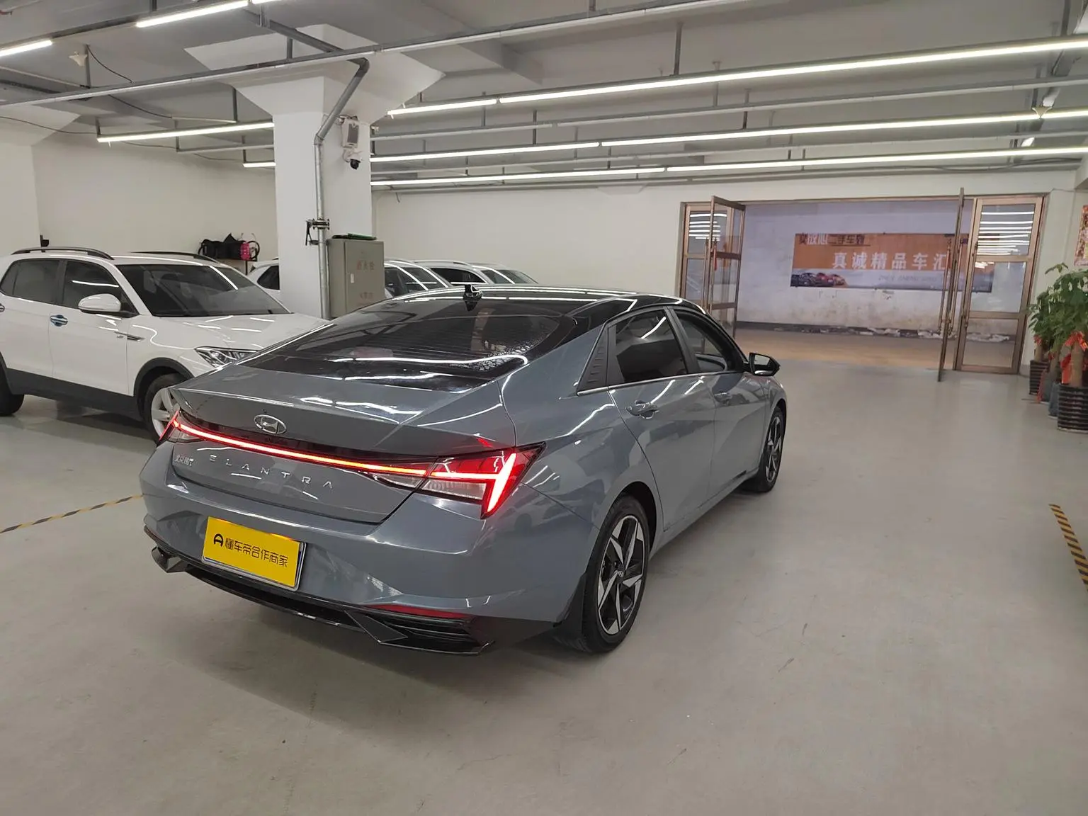 Hyundai 2022 1.5L CVT LUX Premium