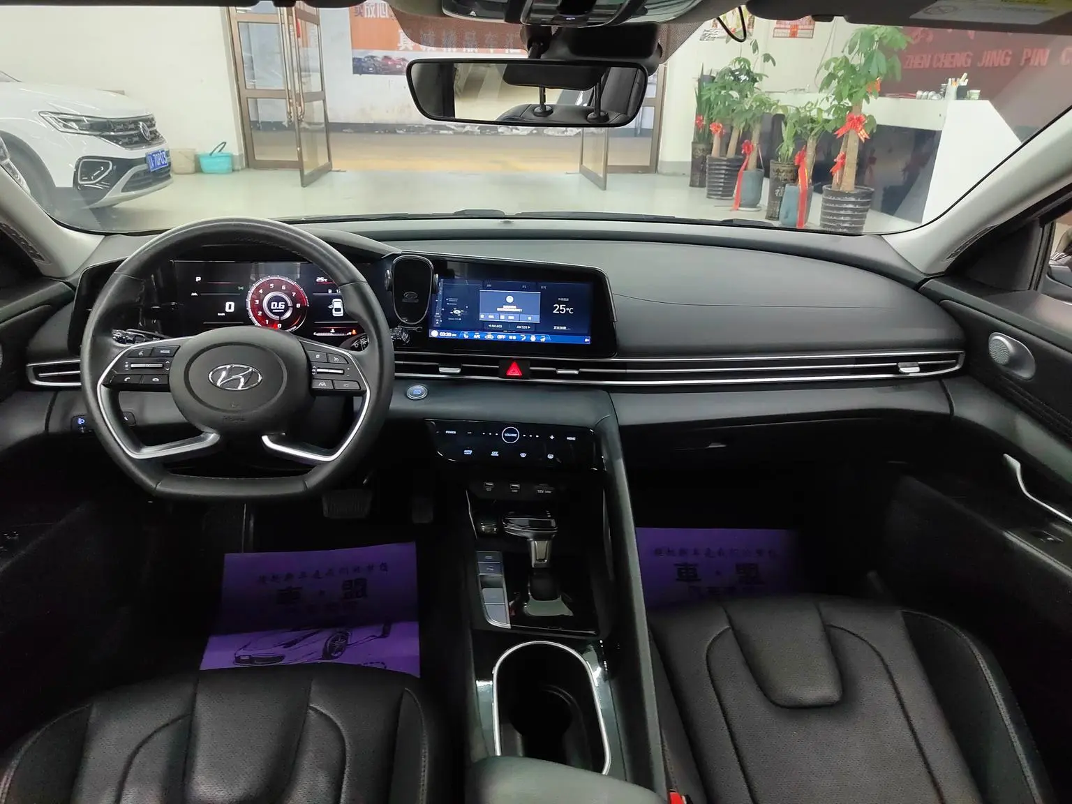 Hyundai 2022 1.5L CVT LUX Premium