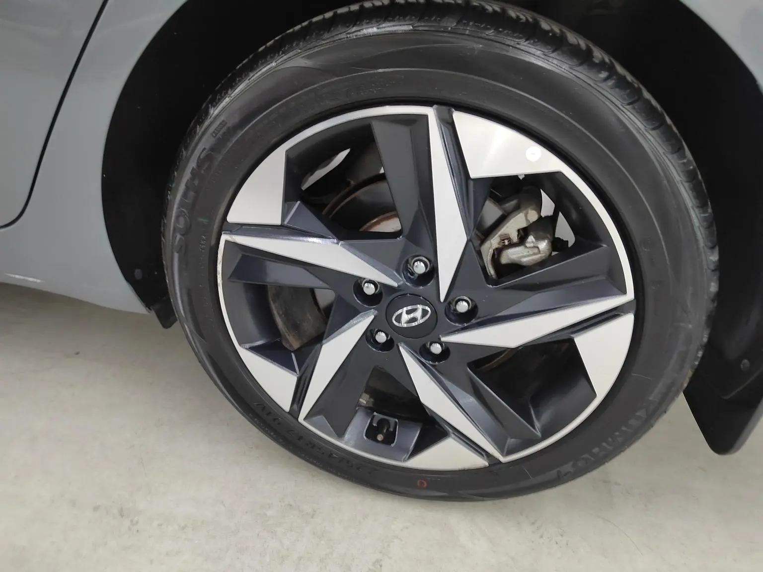 Hyundai 2022 1.5L CVT LUX Premium