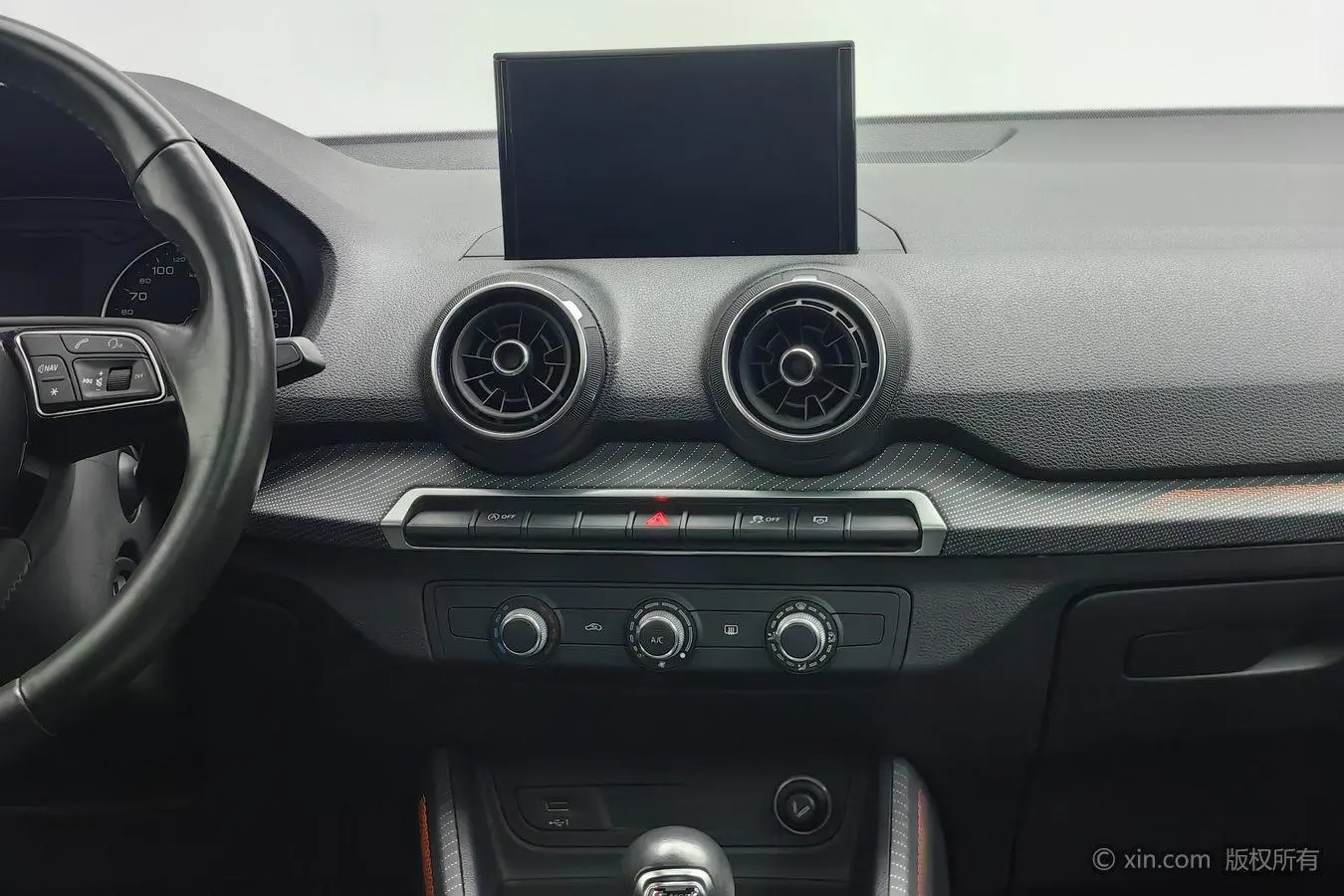 Audi Q2L 2018 35TFSI China V