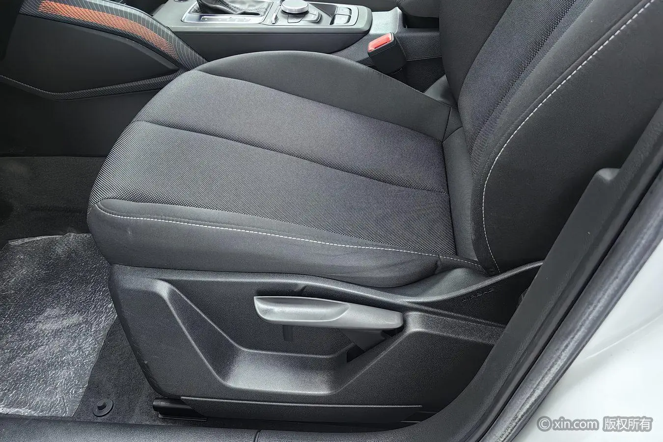 Audi Q2L 2018 35TFSI China V
