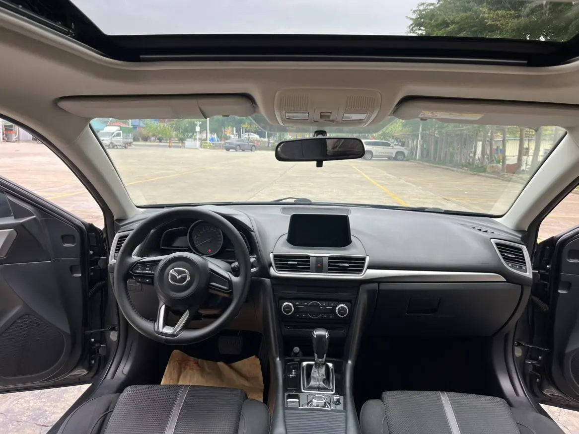 Mazda 3 Mazda3 2019 Sedan 1.5L Auto Luxury China VI