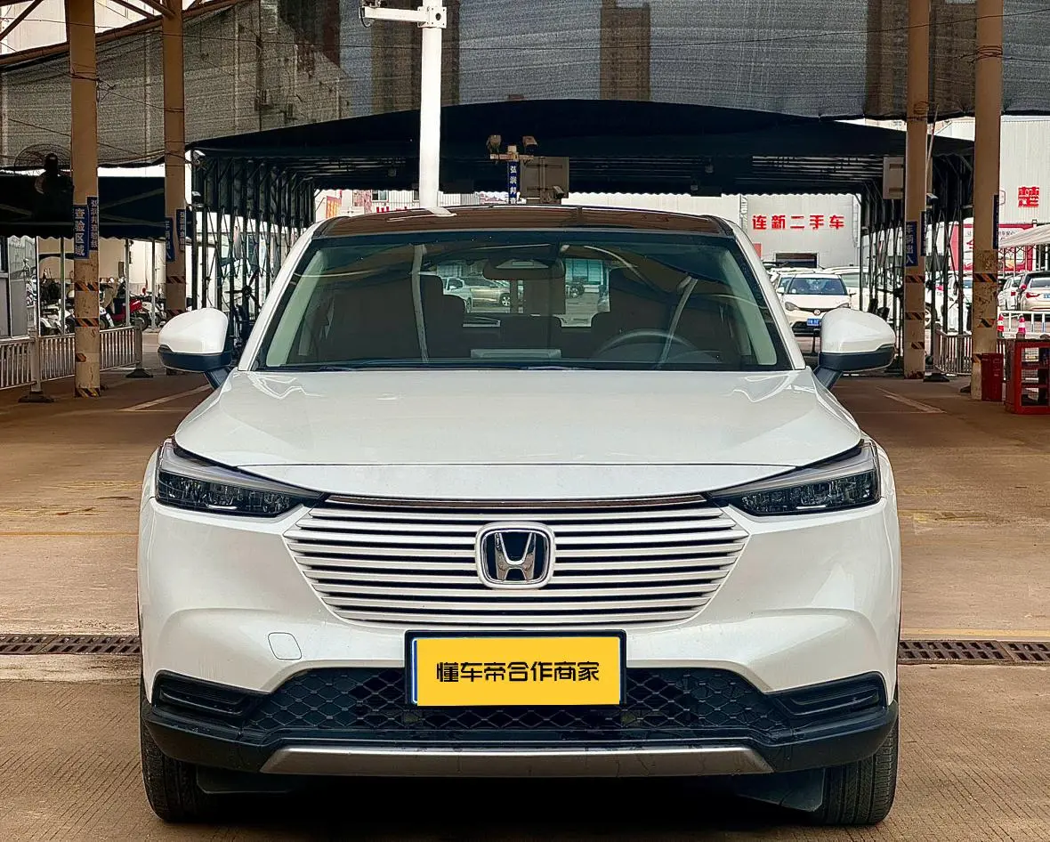 Honda Vezel 2023 1.5L CVT Pioneer