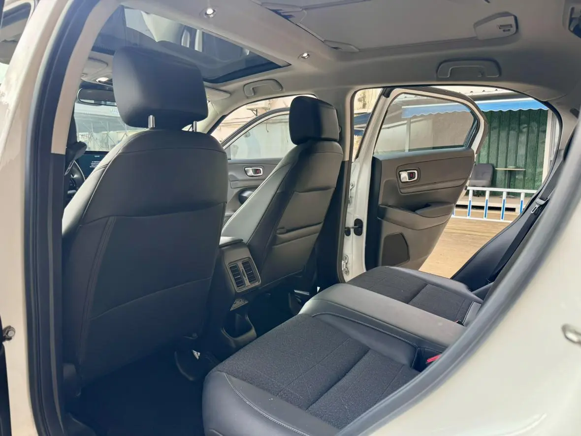 Honda Vezel 2023 1.5L CVT Pioneer