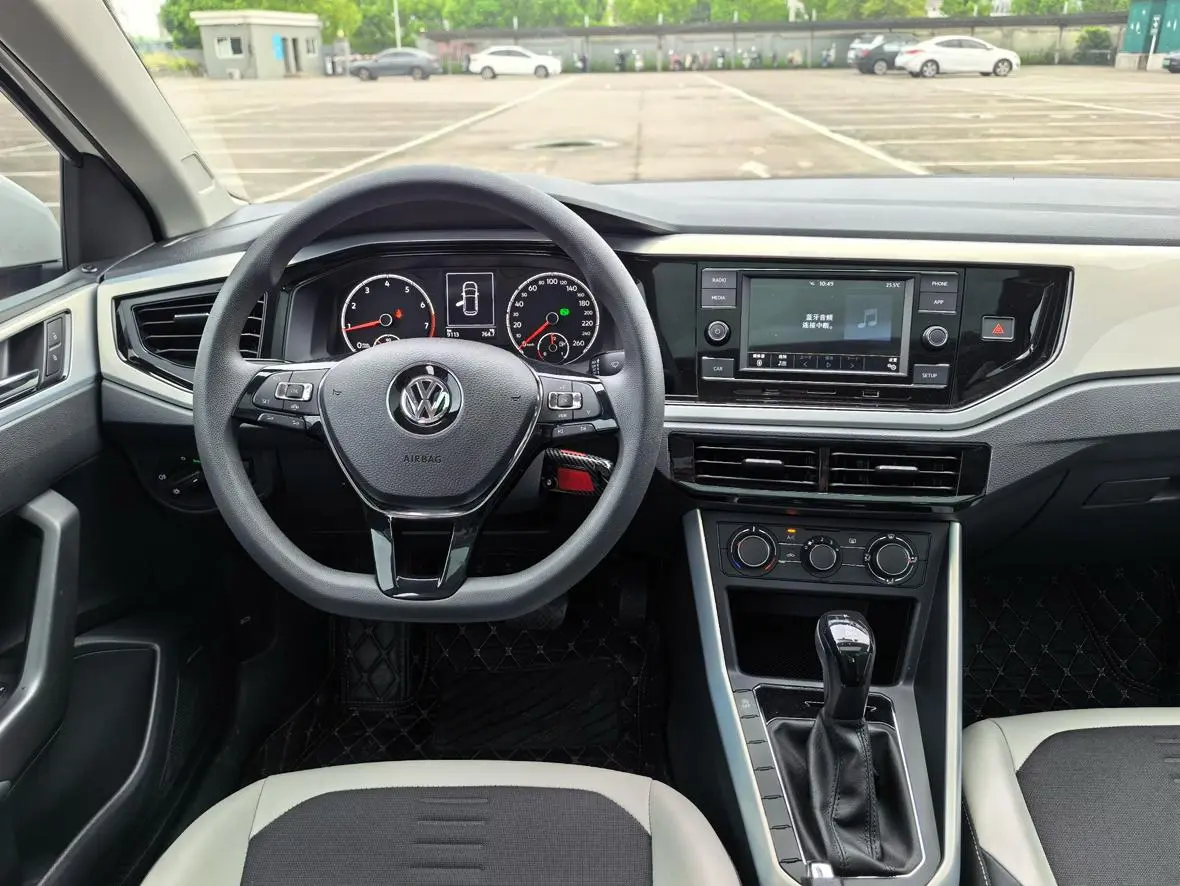 Volkswagen Polo 2019 Plus 1.5L Auto Beats Trendy