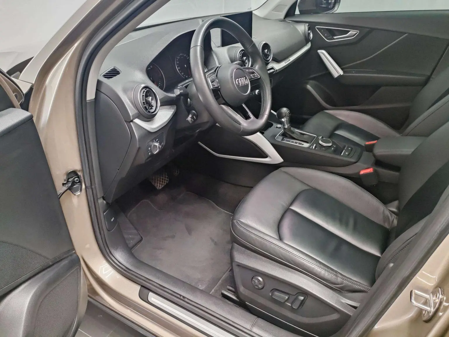 Audi Q2L 2018 35TFSI China VI