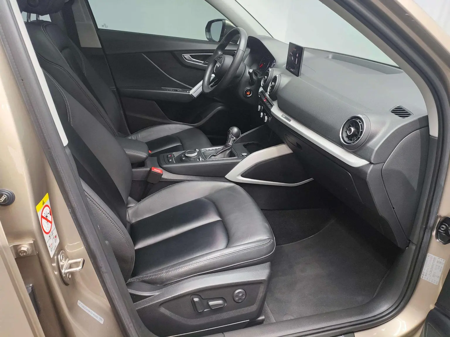 Audi Q2L 2018 35TFSI China VI