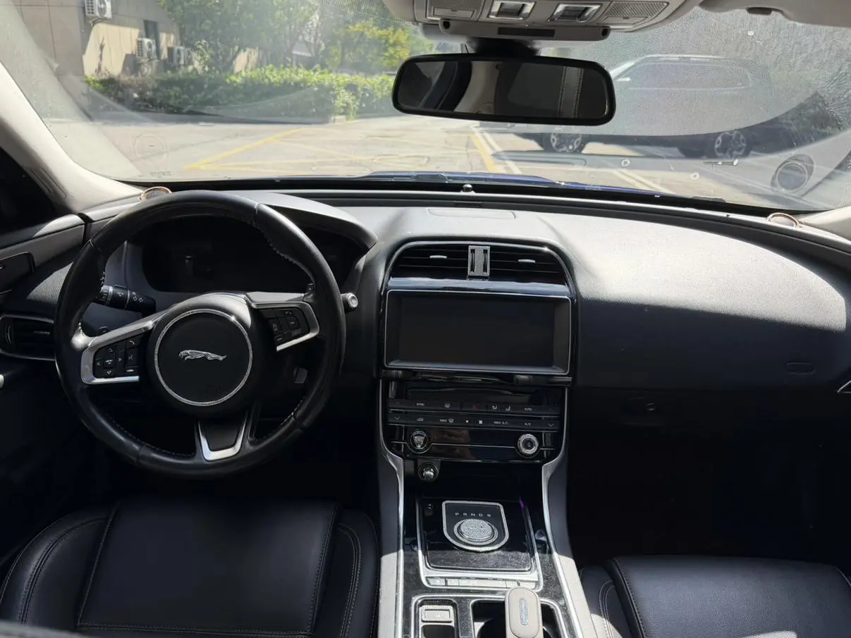 Jaguar XEL 2019 2.0T 200PS Premium Plus