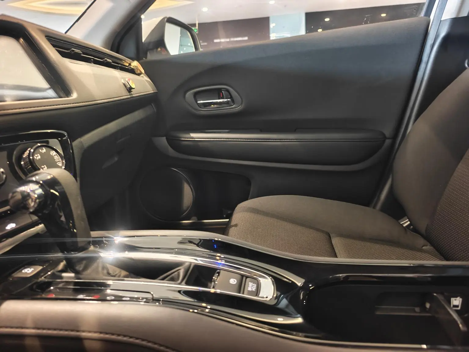 Honda Vezel 2020 1.5L CVT Elite