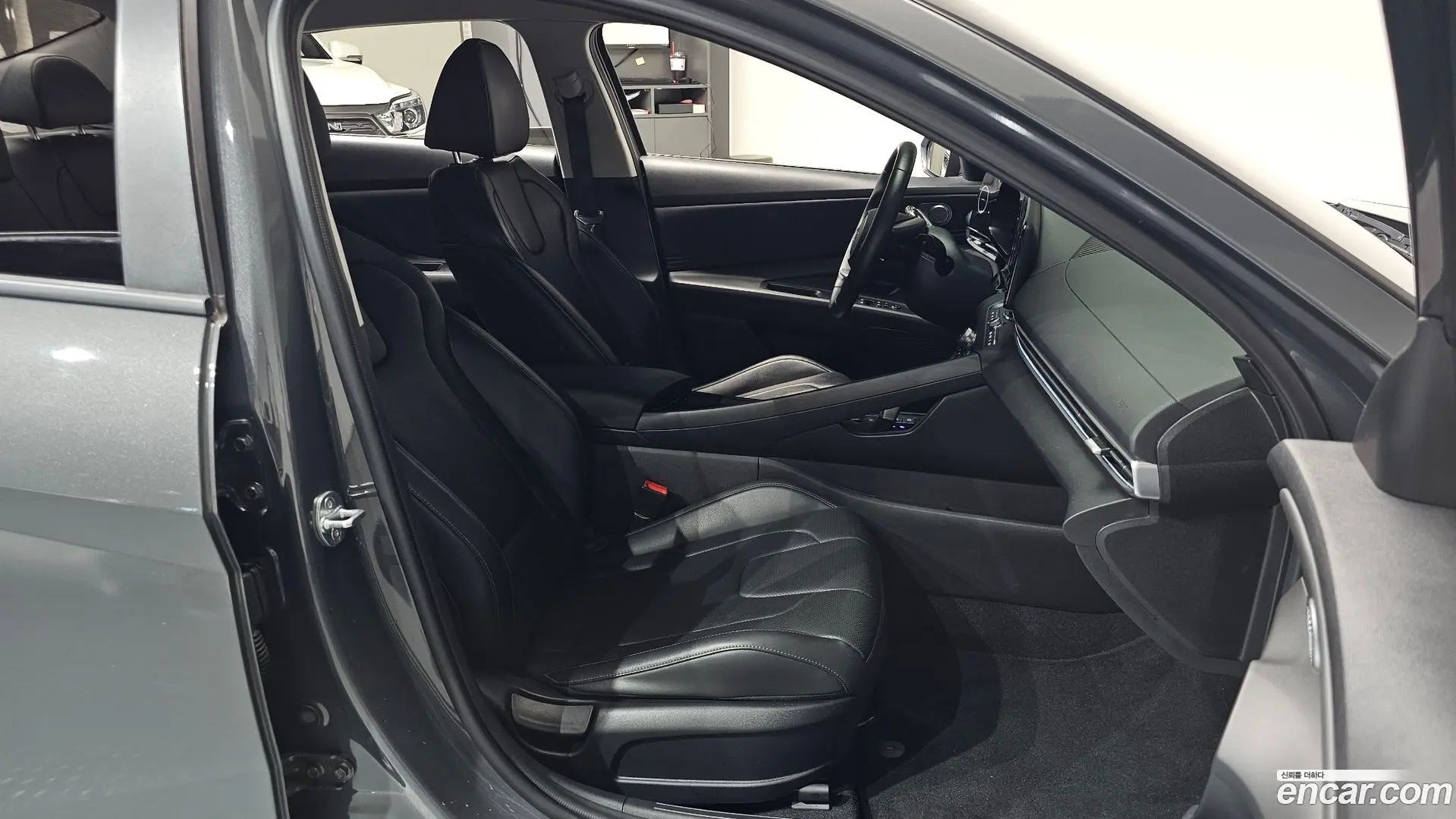 Hyundai AVANTE 1.6 2023