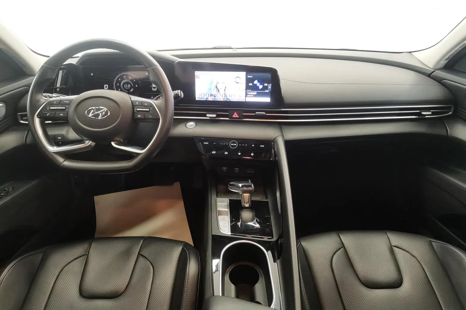 Hyundai 2021 1.5L CVT LUX Premium