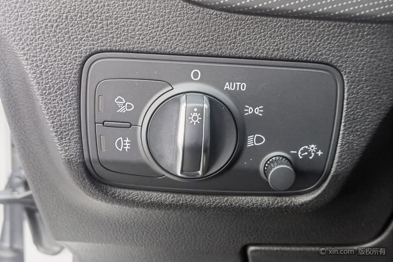 Audi Q2L 2022 35 TFSI Progressive Dynamic