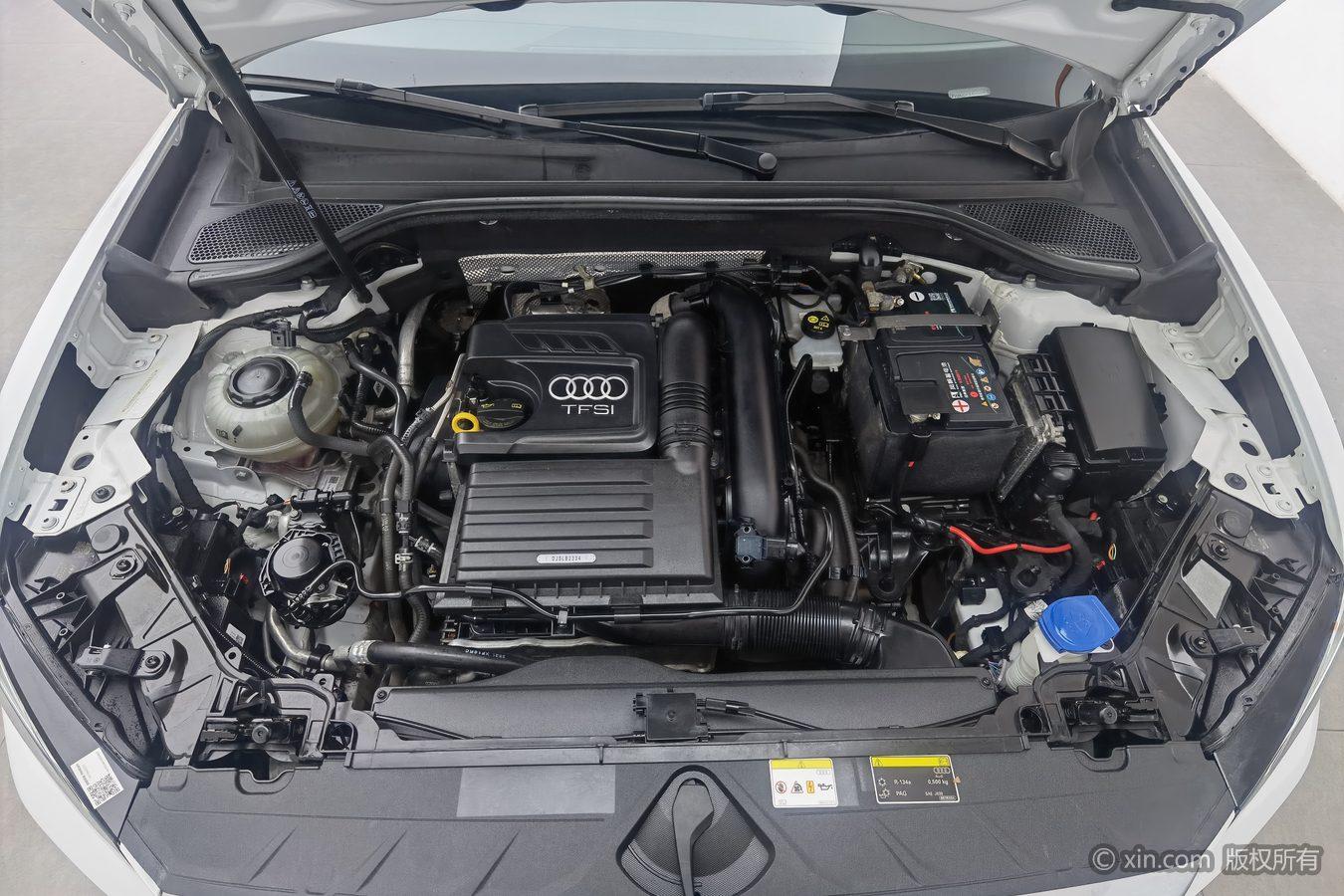Audi Q2L 2022 35 TFSI Progressive Dynamic