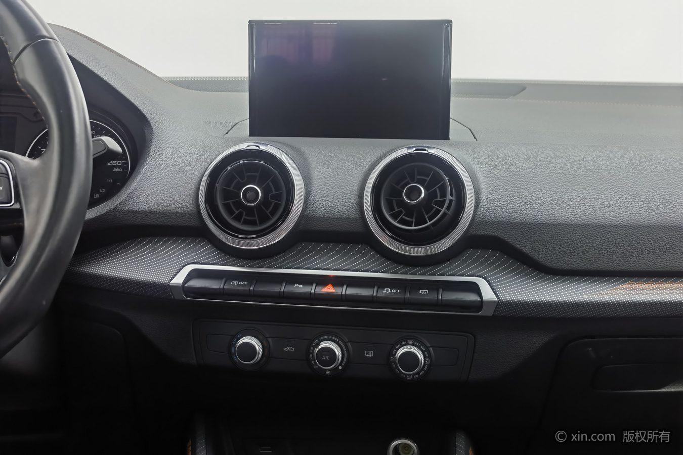 Audi Q2L 2022 35 TFSI Progressive Dynamic