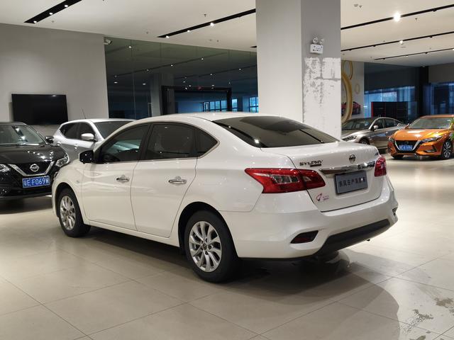Nissan Sylphy 2022 Classic 1.6 XL CVT Luxury