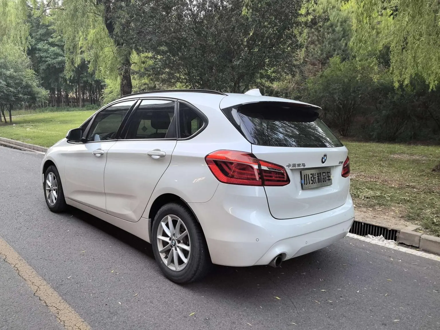 BMW 2 Series Wagon 2018 218i Fashion