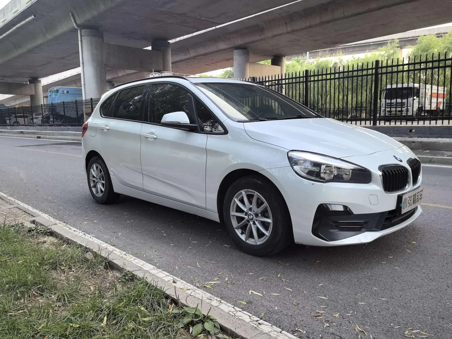BMW 2 Series Wagon 2018 218i Fashion