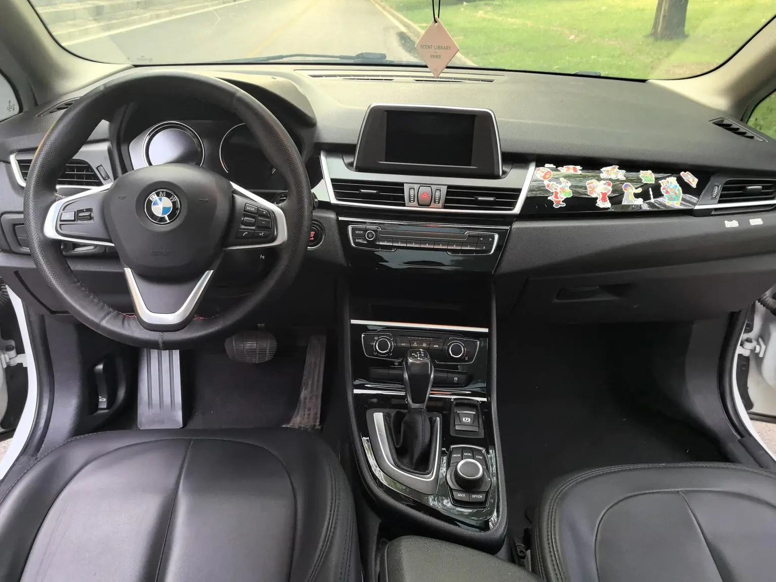 BMW 2 Series Wagon 2018 218i Fashion