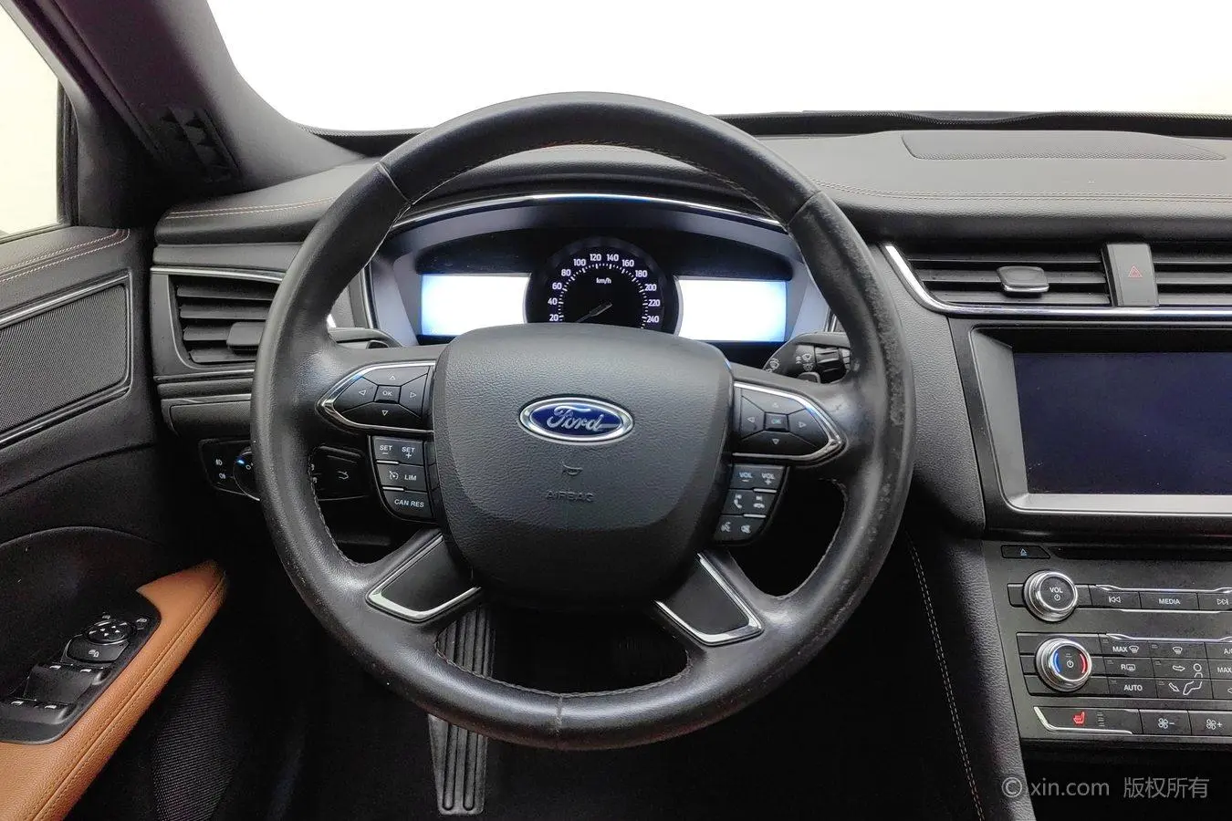 Ford seat 2018 EcoBoost 245 Cognac China V