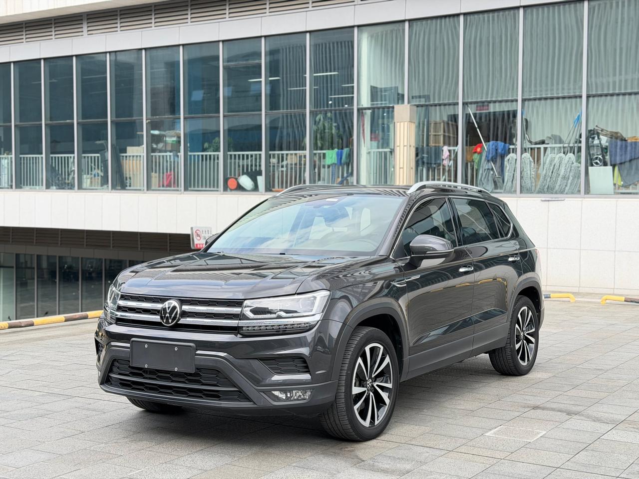 Volkswagen Tharu