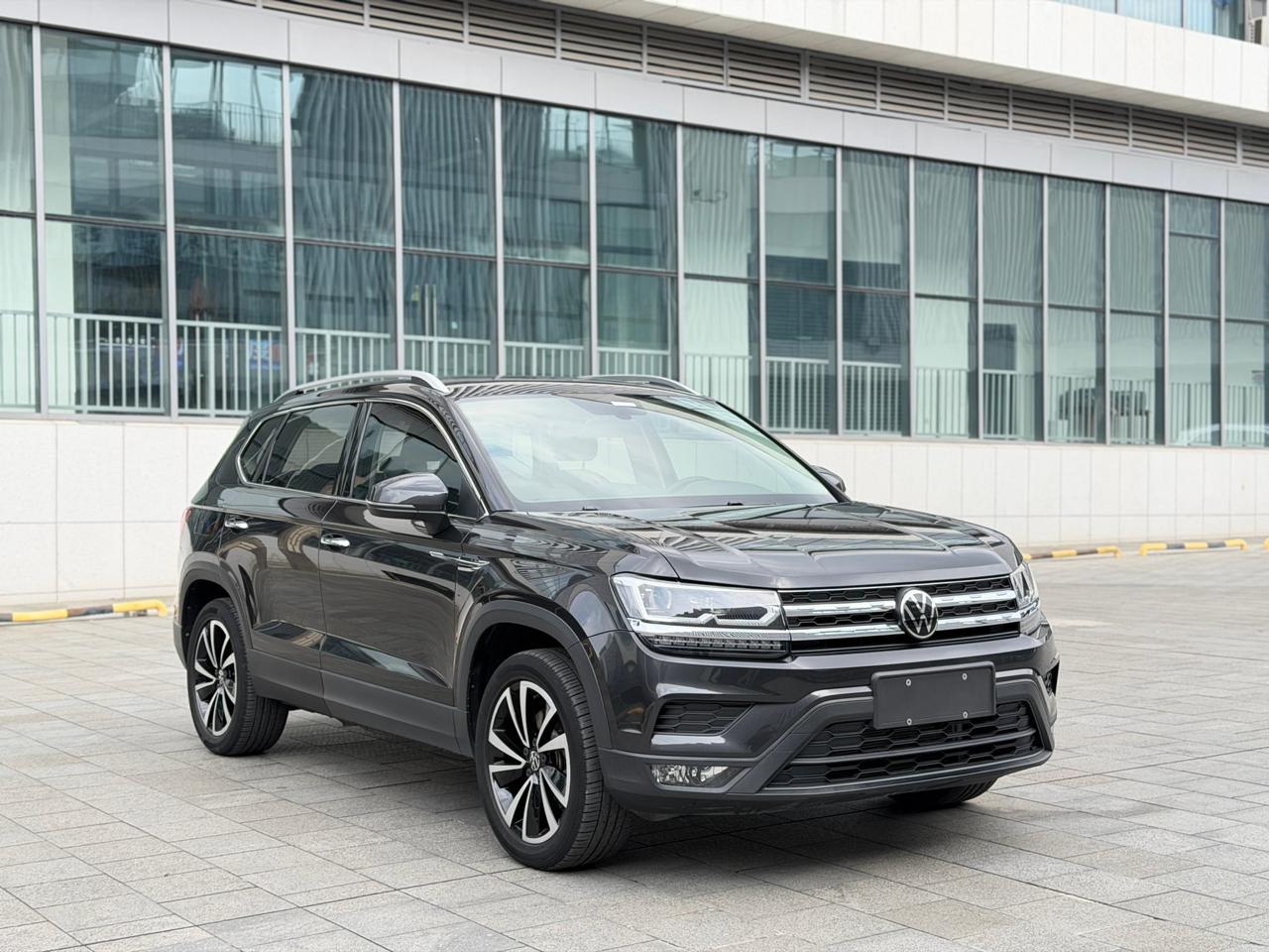 Volkswagen Tharu