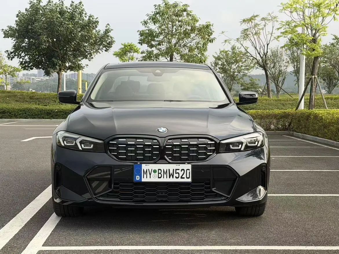BMW 3 Series 2023 325Li M Sport Shadow Night Package