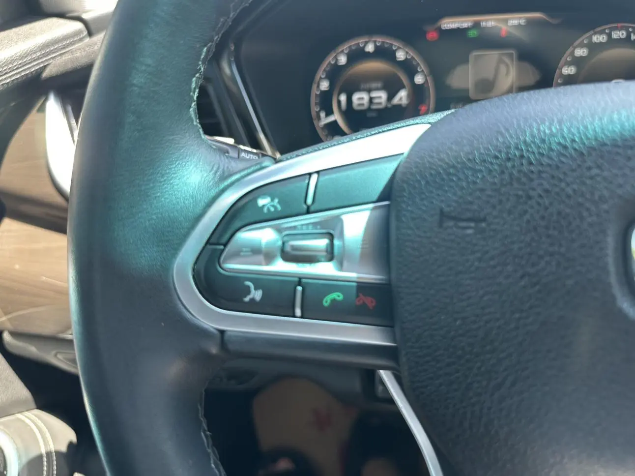Geely 2021 1.8T Navigator +