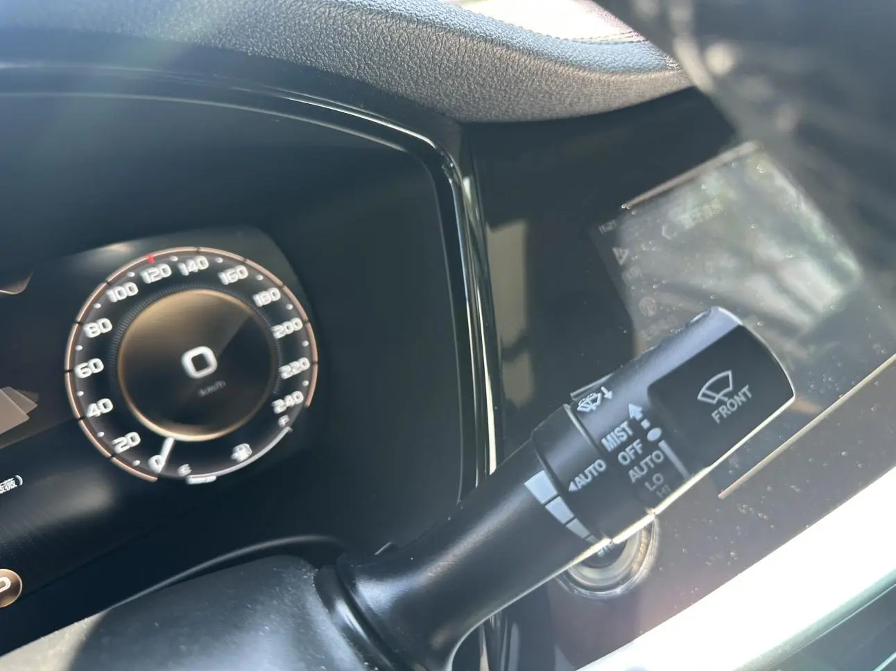 Geely 2021 1.8T Navigator +