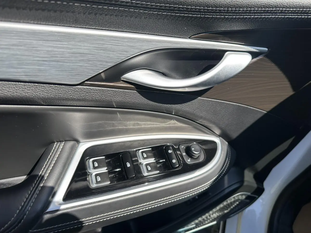 Geely 2021 1.8T Navigator +