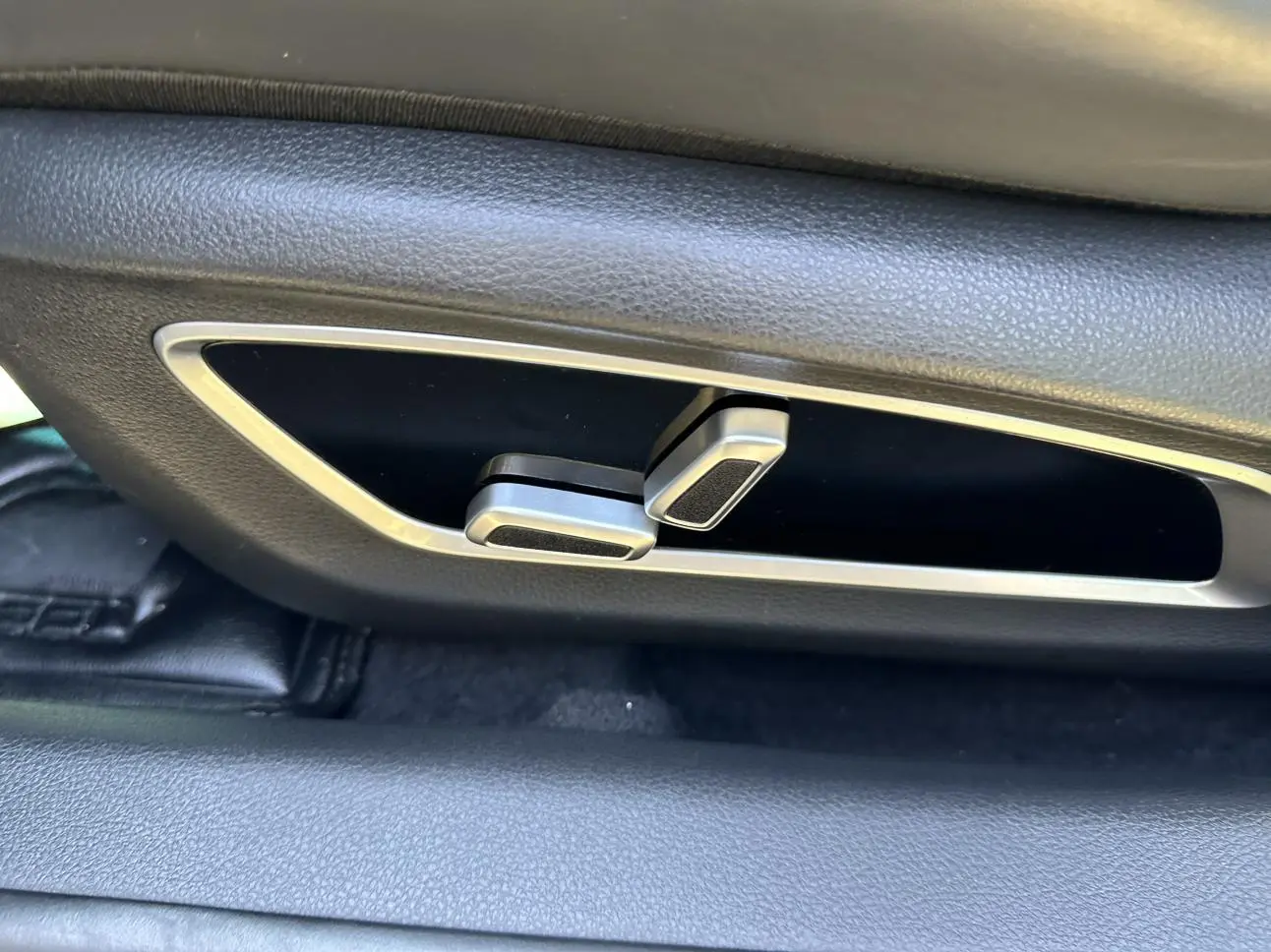 Geely 2021 1.8T Navigator +