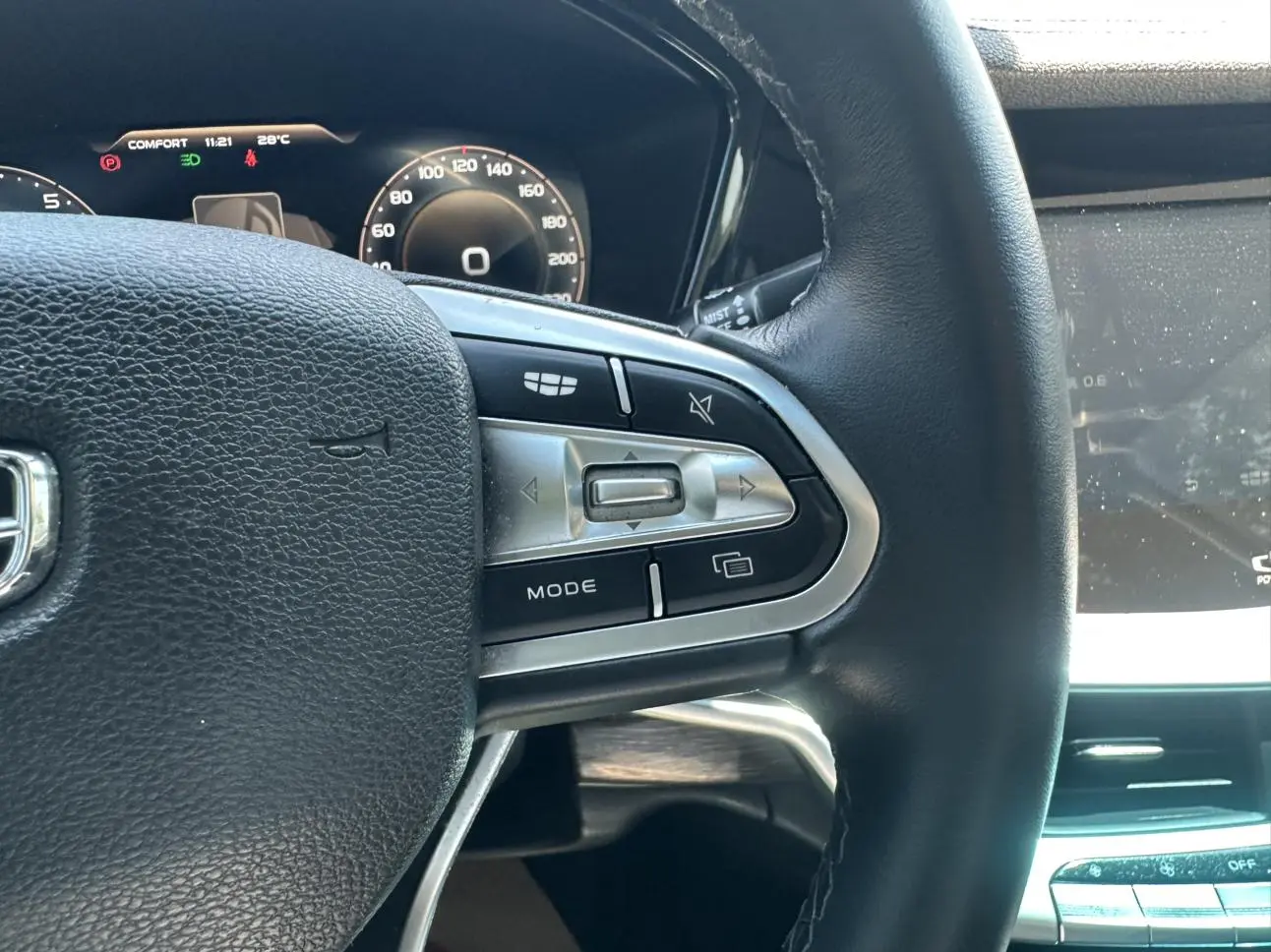 Geely 2021 1.8T Navigator +