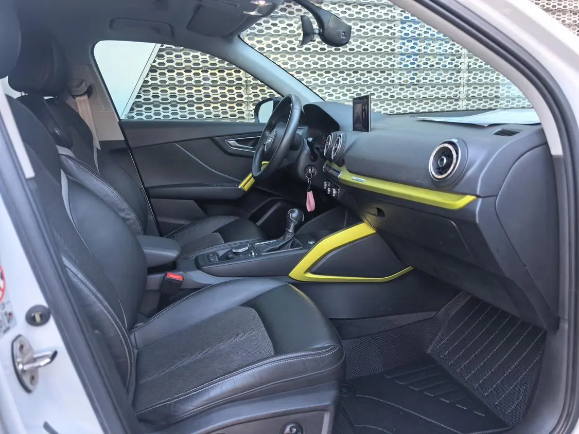 Audi Q2L 2020 35TFSI Dynamic Fashion