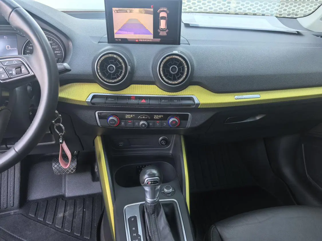 Audi Q2L 2020 35TFSI Dynamic Fashion