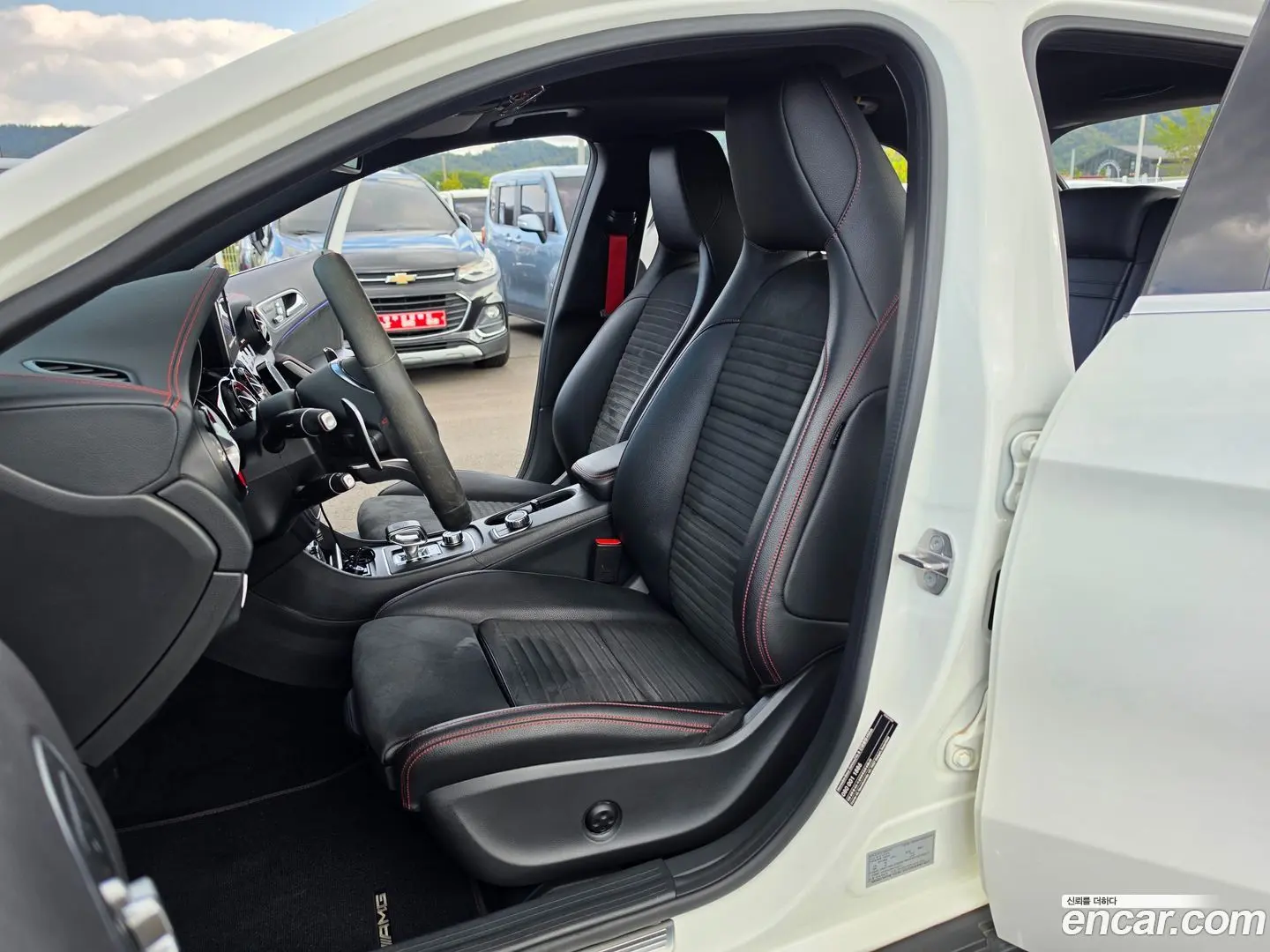 Mercedes-Benz GLA-Class GLA45 AMG 4MATIC 2017