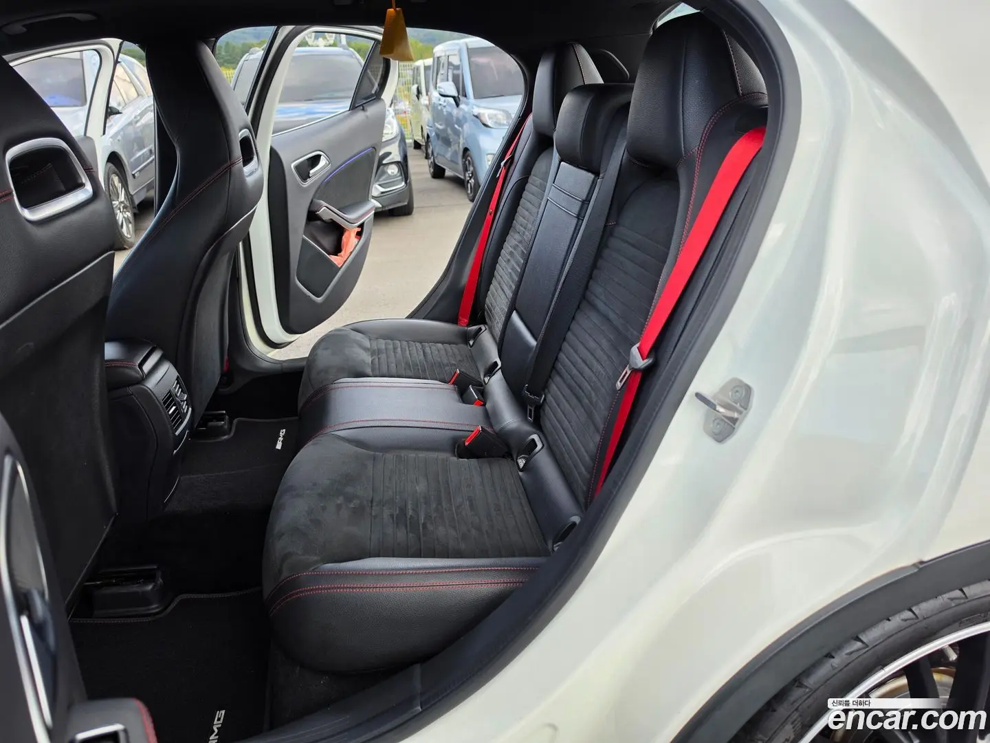Mercedes-Benz GLA-Class GLA45 AMG 4MATIC 2017