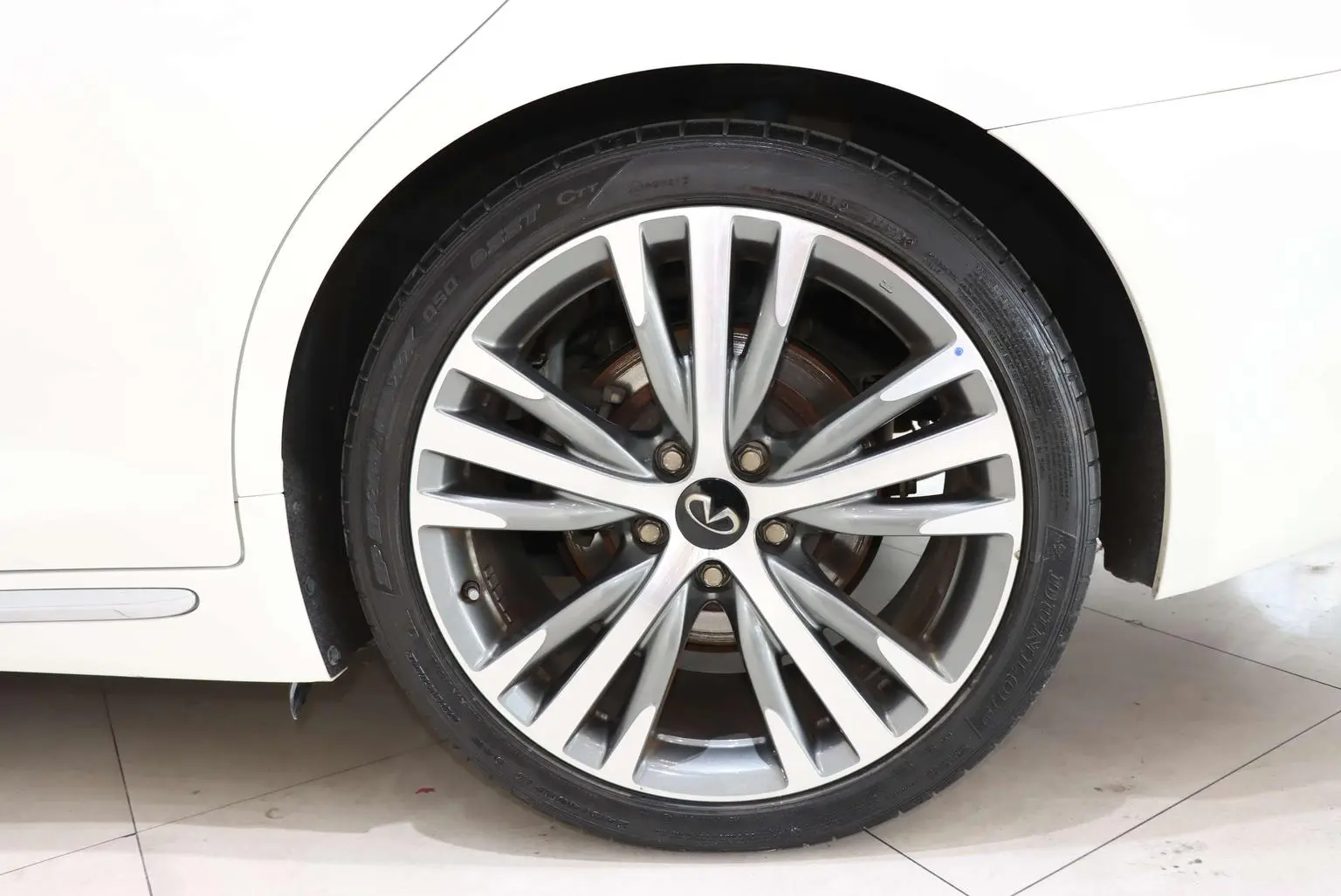Infiniti Q50L 2022 2.0T