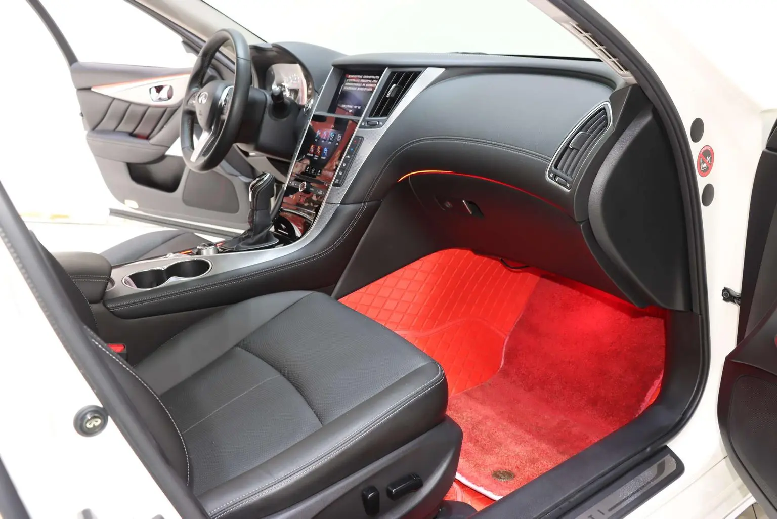 Infiniti Q50L 2022 2.0T