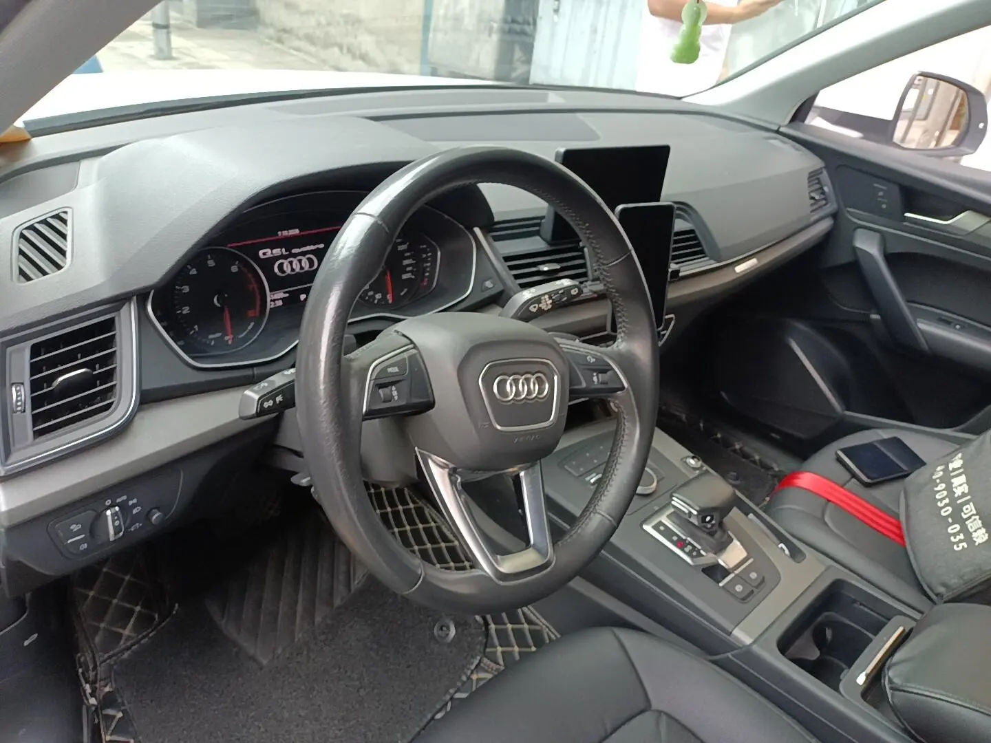 Audi Q5L 2018 40 TFSI Progressive China VI